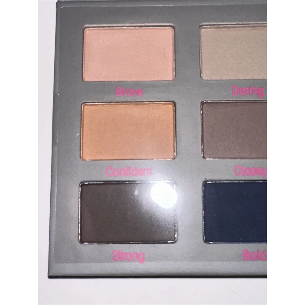 Mally Beauty Mally's Mattes Eyeshadow Palette 8 Shades Neutral Matte‎ Mirror New